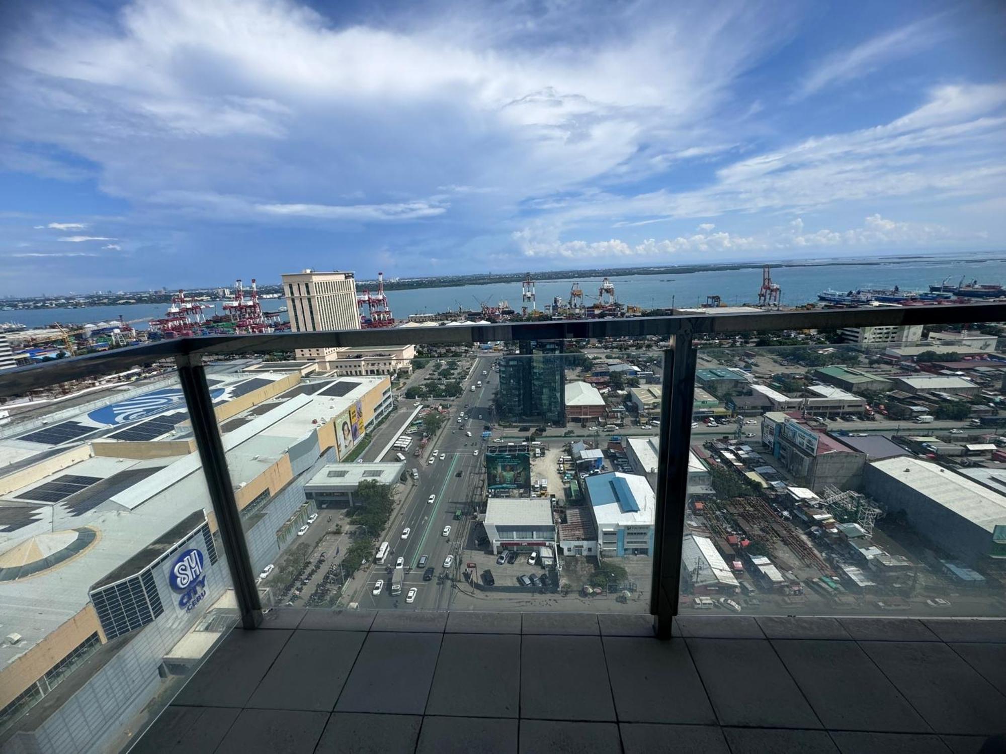 Luxanos Condo Place- Sunvida Tower Cebu Екстер'єр фото